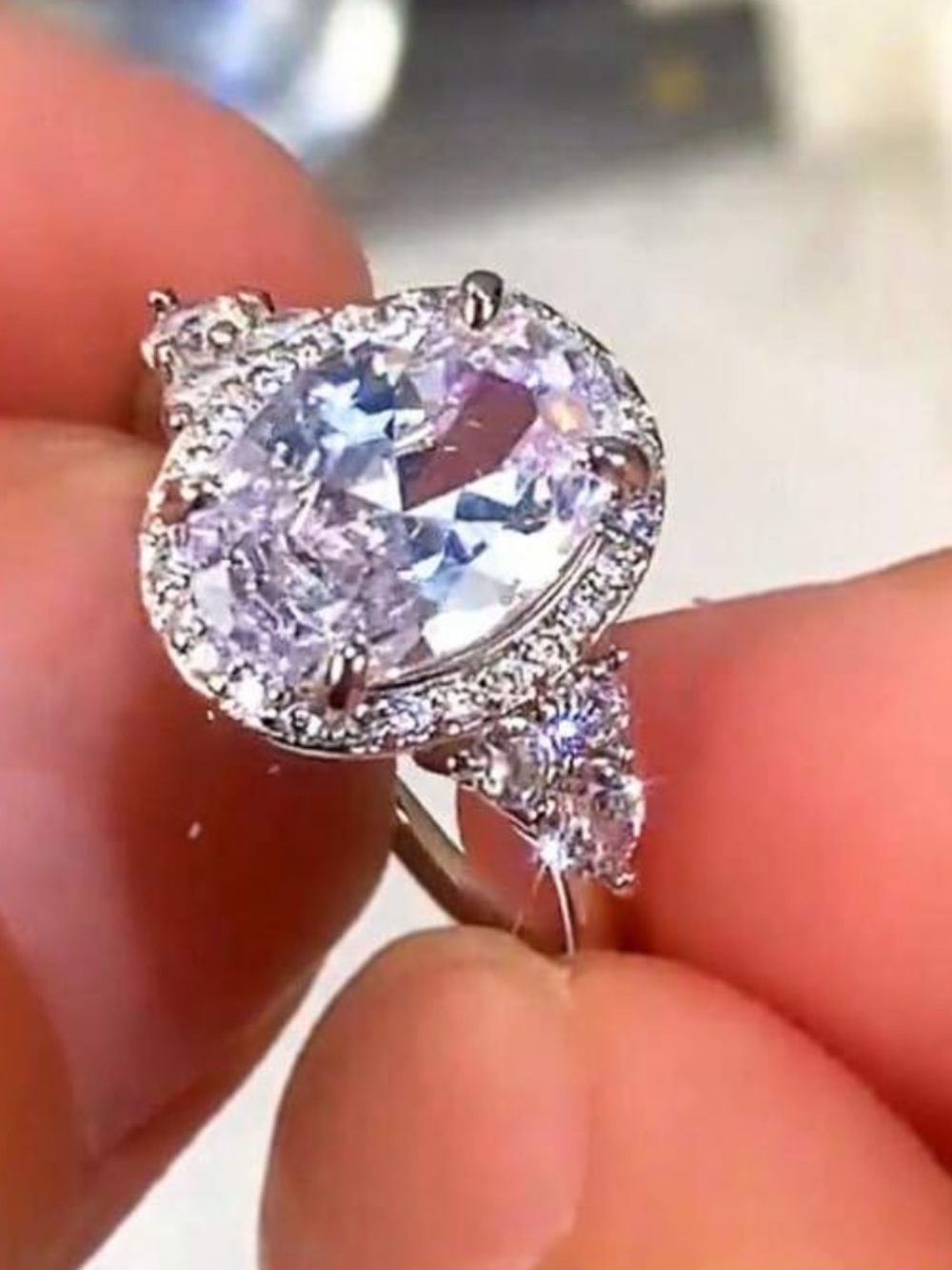 Silver ring - Picture 2 of 3